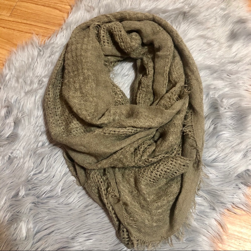 Blanket infinity scarf